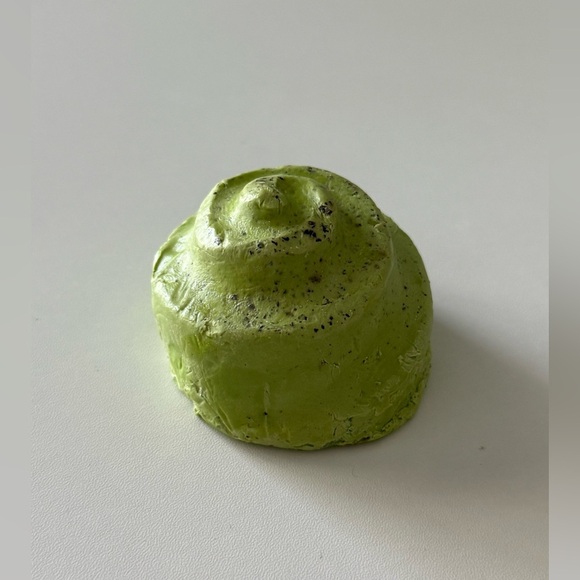 Lush Exclusive Kitchen Noubar Soap - Picture 3 of 9